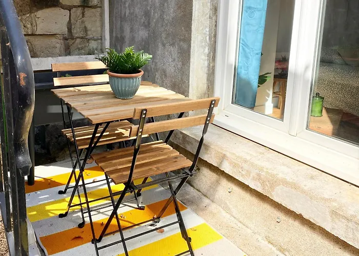 Proche Du Theatre 公寓